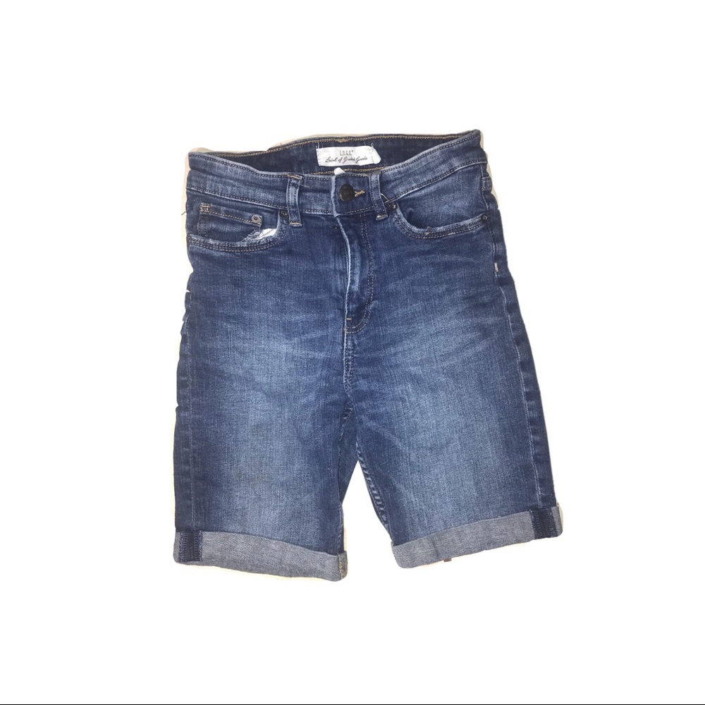 High waisted knee length shorts